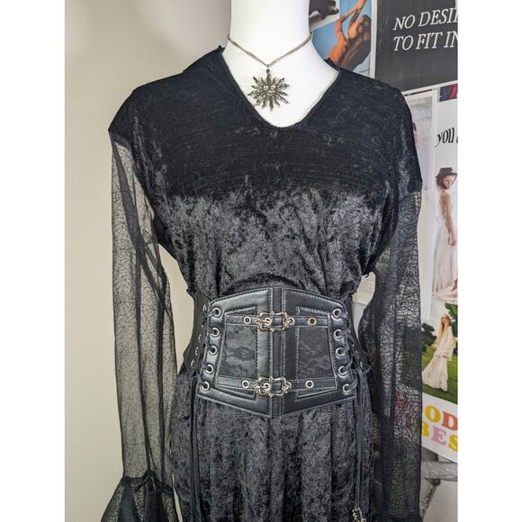 Witchy Velvet Gothic Dress - Picture 3 of 6